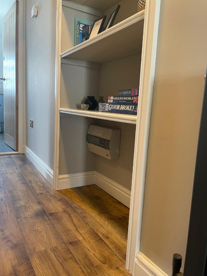 Apartment Stunning 1 Bedroom Flat In